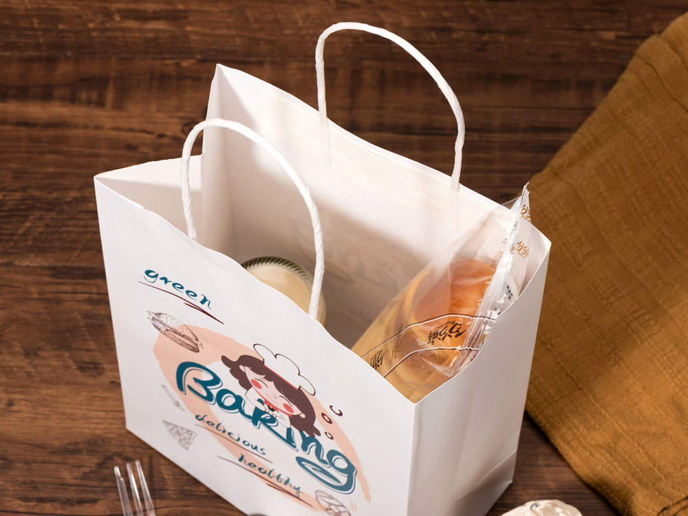 Tu negocio al sol: Cómo vender más este verano con bolsas personalizadas