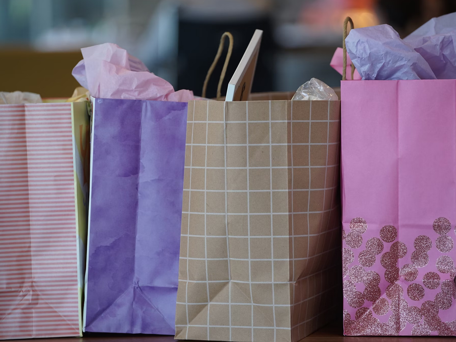 Cómo las bolsas personalizadas pueden convertir tus regalos de empresa en algo inolvidable